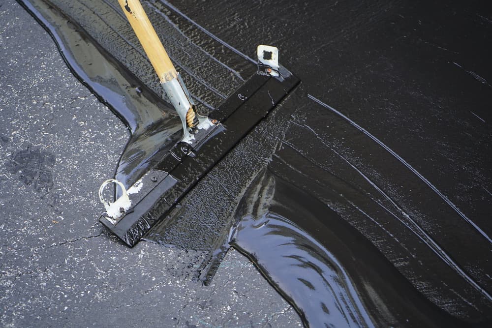 Asphalt Sealcoating Cost For Parking Lots: Factors, Comparison, Calculation, Tips